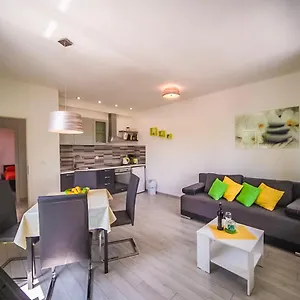 Carmen Volosko Apartment